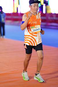 BIB: 211, 24045
                            <button type="button" onclick="openModal(22838674)" class="btn btn-primary btn-sm float-right btn-popup" data-toggle="modal" data-target=".modal-high-quality">
                        <i class="fas fa-shopping-cart"></i> Add to Cart
                    </button>
                                            <button type="button" onclick="isThisMe(22838674, true)" class="btn btn-success btn-sm float-right btn-popup btn-isme hidden" data-toggle="tooltip" data-placement="bottom" title="นี่คือรูปของคุณใช่ไหม คลิกที่นี่เพื่อเอาเข้าอัลบั้ม">
                        <i class="fas fa-plus"></i> Add to album
                    </button>
                    <button type="button" onclick="isThisMe(22838674, false)" class="btn btn-warning btn-sm float-right btn-popup btn-isnotme hidden">
                        <i class="fas fa-ban"></i> Remove from album
                    </button>